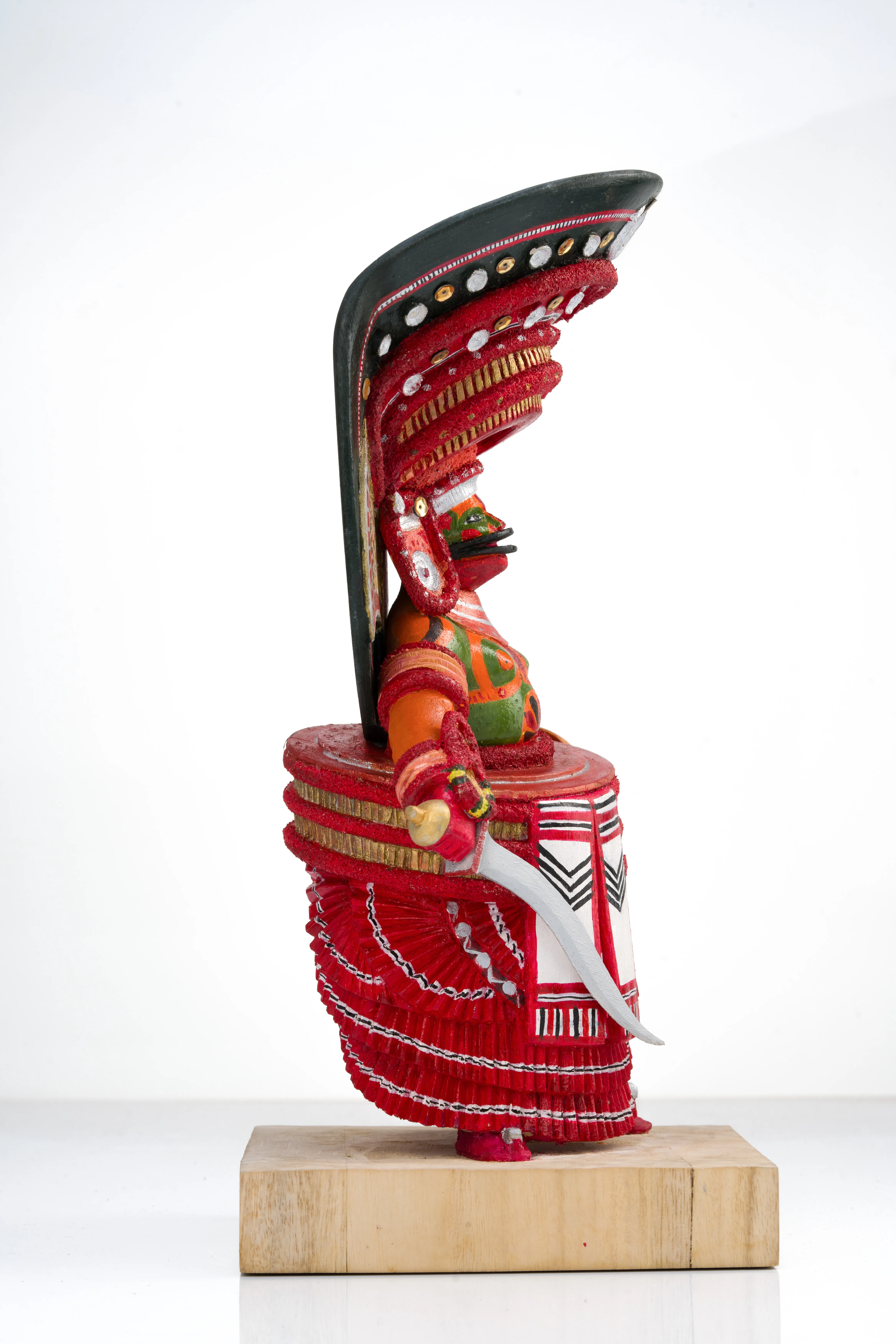 Theyyam Wooden Sculpture - View 4